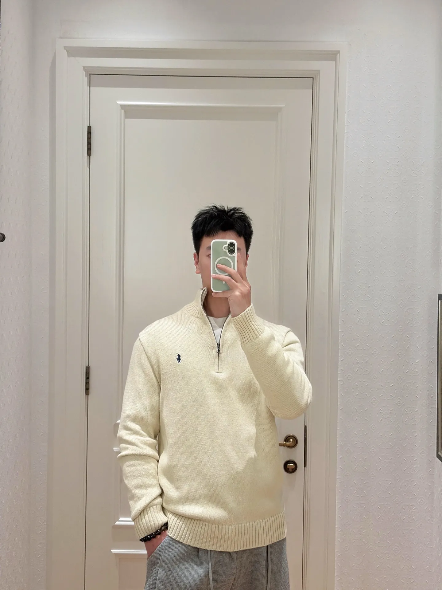 ┃ ┃